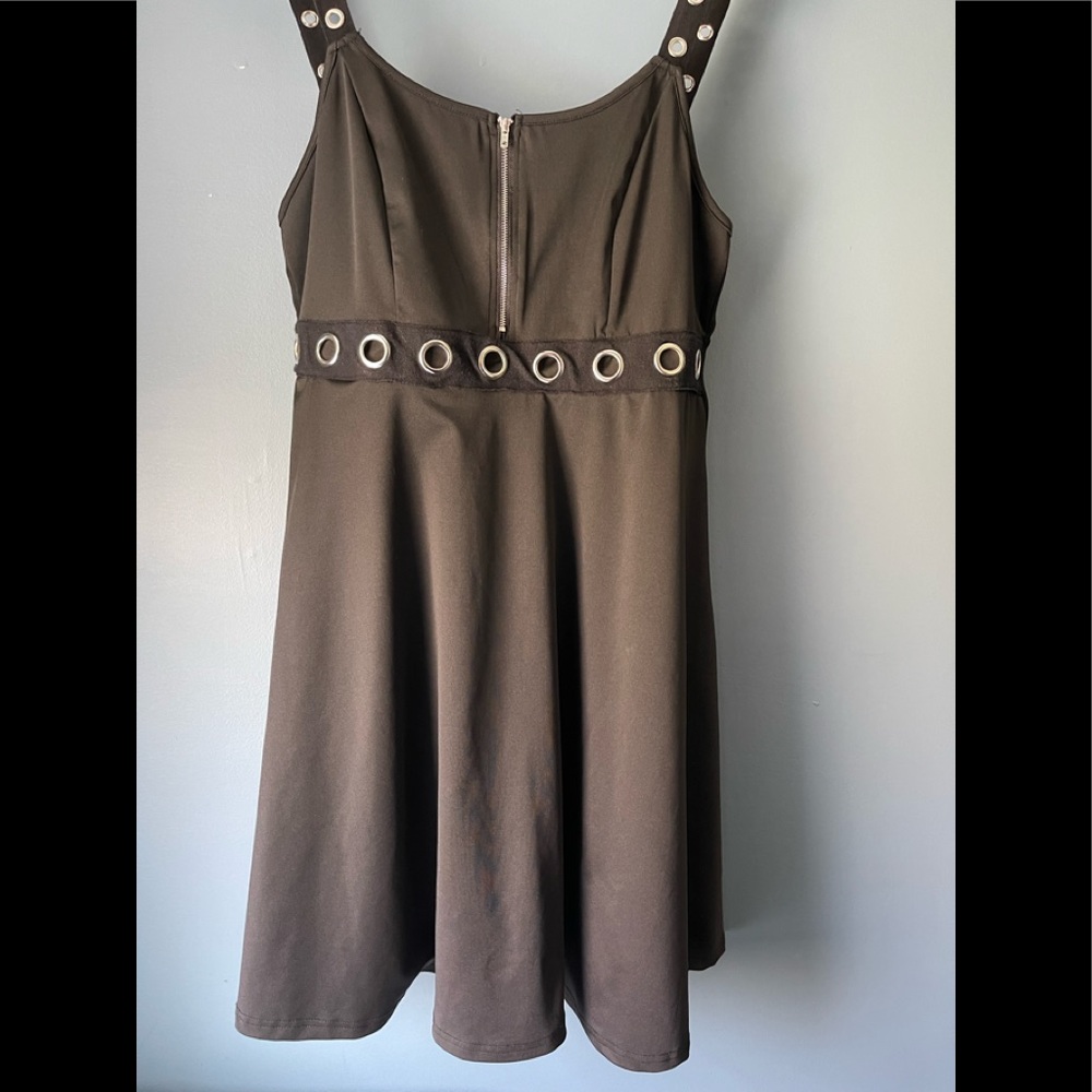 Pin up or Goth style grommet dress by Rosegal.  #sexy #comfort #vixen